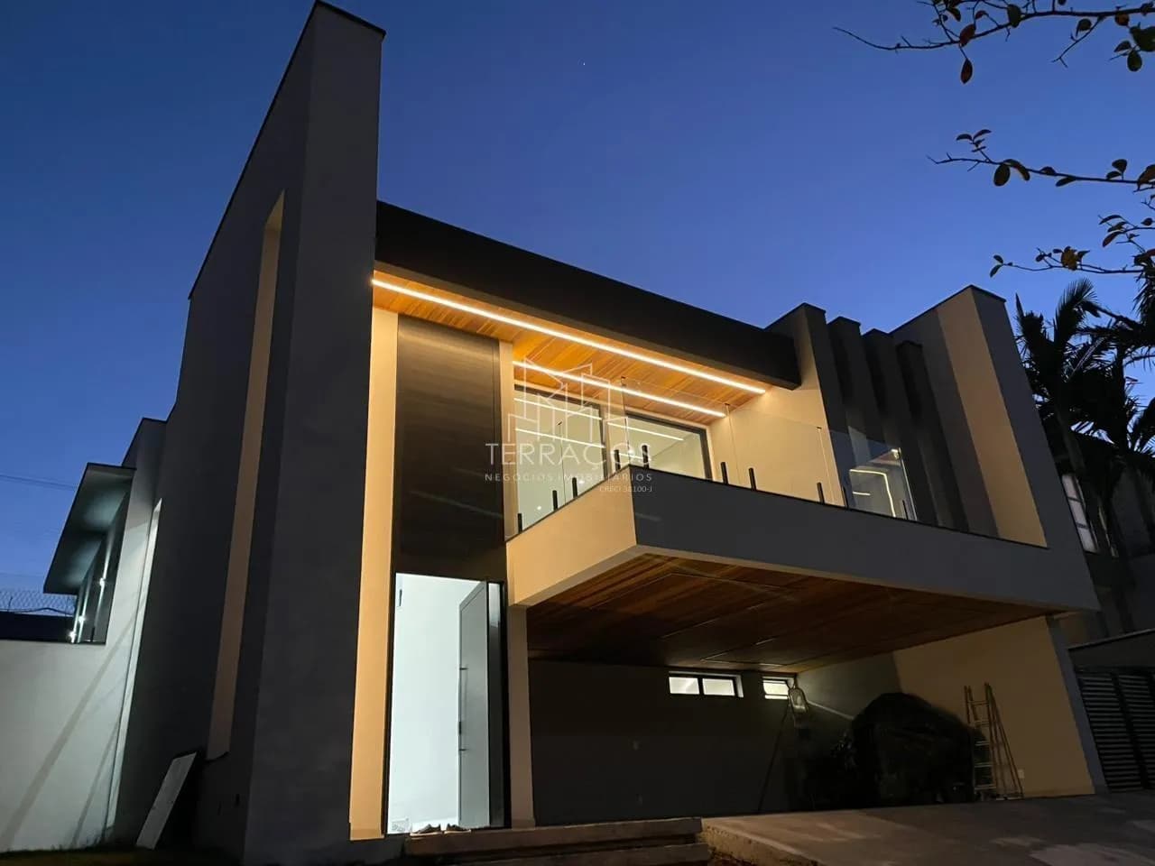 CASA ALTO PADRÃO - COND. VILLAGIO PARADISO - 3 SUÍTES - PISCINA ITATIBA /SP