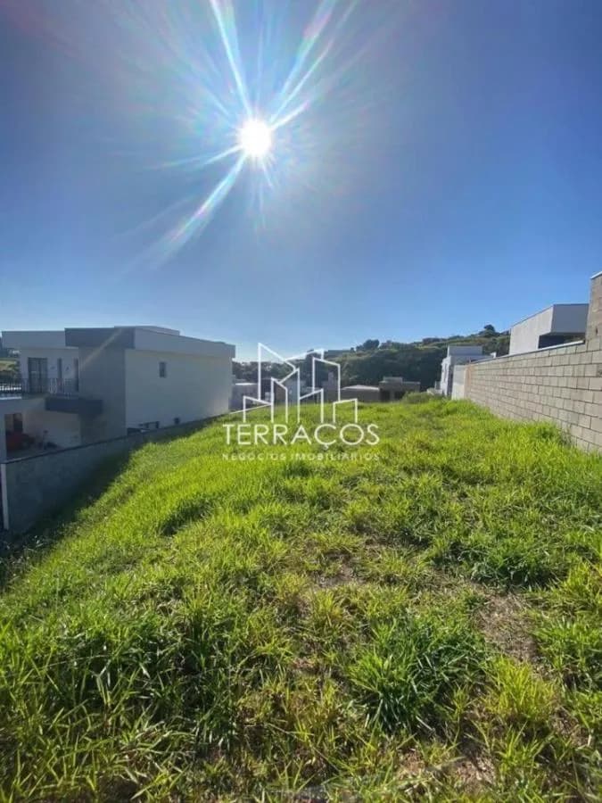 CONDOMÍNIO TERRAS DE JUNDIAÍ, TERRENO EM ACLIVE À VENDA, BAIRRO VALE AZUL