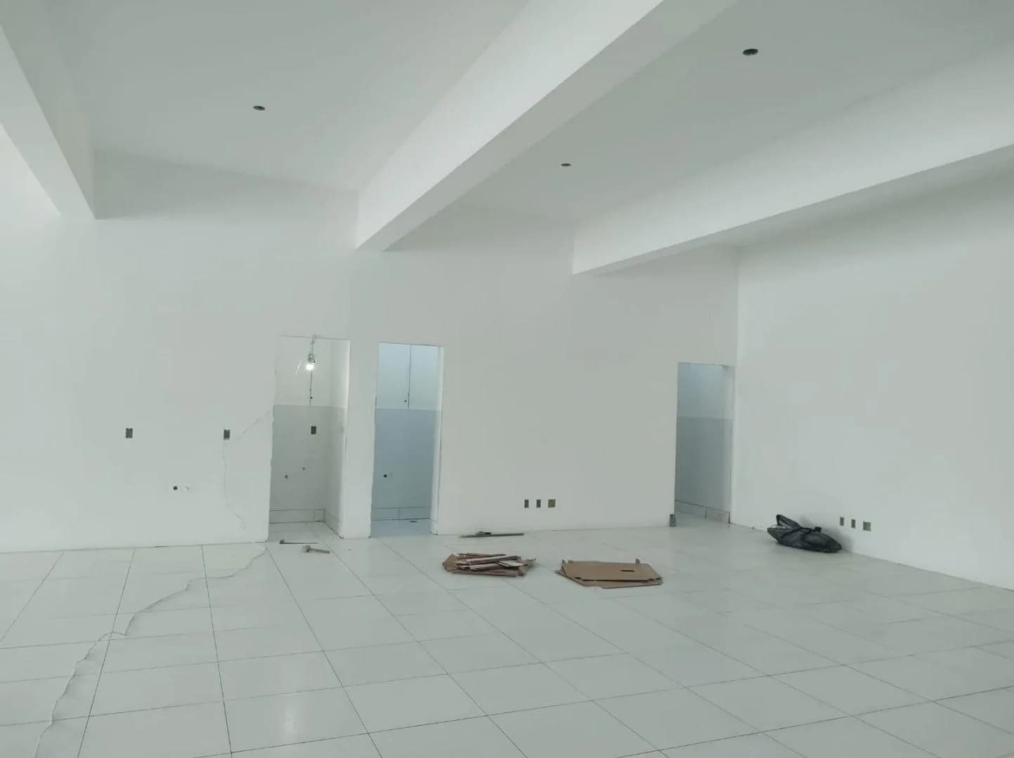 SALÃO COMERCIAL 2 PAVTOS. ÓTIMA LOCALIZAÇÃO EM JUNDIAÍ - SP